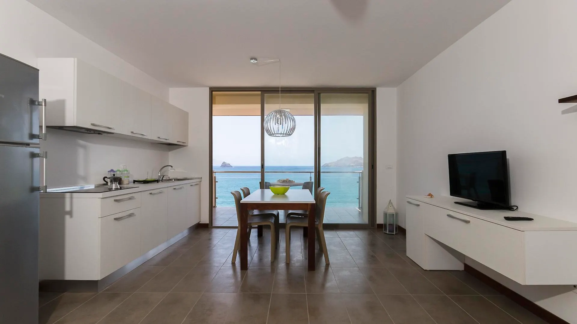 Las Rochas Mindelo Aparthotel Sao Vicente 2*,